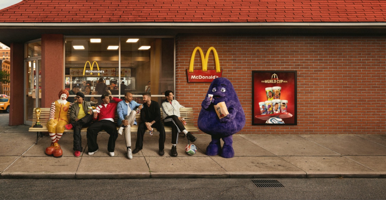 &Tau;&omicron; FIFA World Cup 26&trade; έ&rho;&chi;&epsilon;&tau;&alpha;&iota; &sigma;&tau;&alpha; McDonalds: &Mu;&alpha;&gamma;&iota;&kappa;έ&sigmaf; &sigma;&tau;&iota;&gamma;&mu;έ&sigmaf; &alpha;&gamma;ώ&nu;&alpha; &mu;&epsilon; &nu;έ&alpha; Limited edition &gamma;&epsilon;ύ&mu;&alpha;&tau;&alpha; &kappa;&alpha;&iota; &sigma;&upsilon;&lambda;&lambda;&epsilon;&kappa;&tau;&iota;&kappa;ά &alpha;&nu;&tau;&iota;&kappa;&epsilon;ί&mu;&epsilon;&nu;&alpha; &gamma;&iota;&alpha; &phi;&iota;&lambda;ά&theta;&lambda;&omicron;&upsilon;&sigmaf; &sigma;&epsilon; ό&lambda;&omicron; &tau;&omicron;&nu; &kappa;ό&sigma;&mu;&omicron;