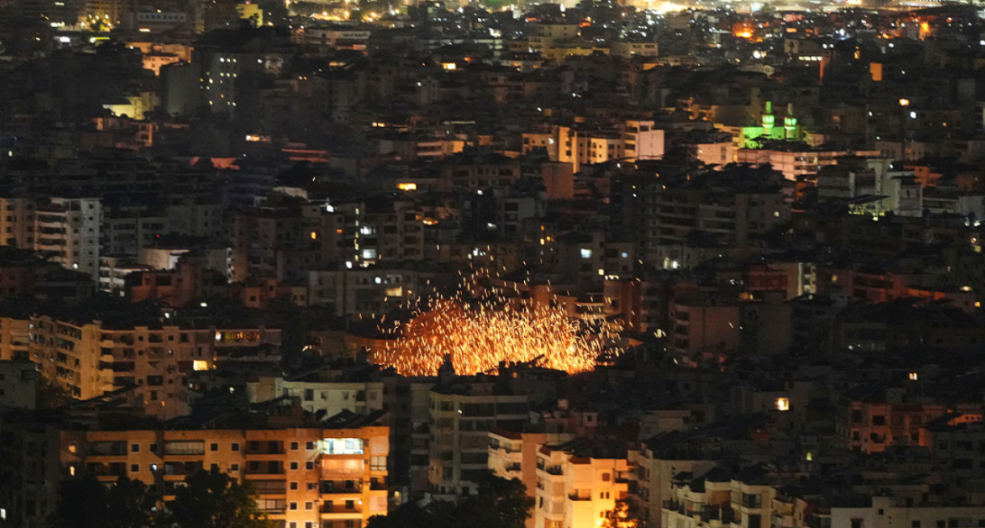 LIVE: &Pi;&upsilon;&rho;&alpha;&upsilon;&lambda;&iota;&kappa;έ&sigmaf; &epsilon;&pi;&iota;&theta;έ&sigma;&epsilon;&iota;&sigmaf; &tau;&omicron;&upsilon; &Iota;&rho;ά&nu; &sigma;&epsilon; &chi;ώ&rho;&epsilon;&sigmaf; &tau;&omicron;&upsilon; &Kappa;ό&lambda;&pi;&omicron;&upsilon; &kappa;&alpha;&iota; &Tau;&epsilon;&lambda; &Alpha;&beta;ί&beta; &ndash; &Beta;&omicron;&mu;&beta;&alpha;&rho;&delta;&iota;&sigma;&mu;&omicron;ί &Iota;&sigma;&rho;&alpha;ή&lambda; &sigma;&epsilon; &Beta;&eta;&rho;&upsilon;&tau;ό &kappa;&alpha;&iota; &Tau;&epsilon;&chi;&epsilon;&rho;ά&nu;&eta;