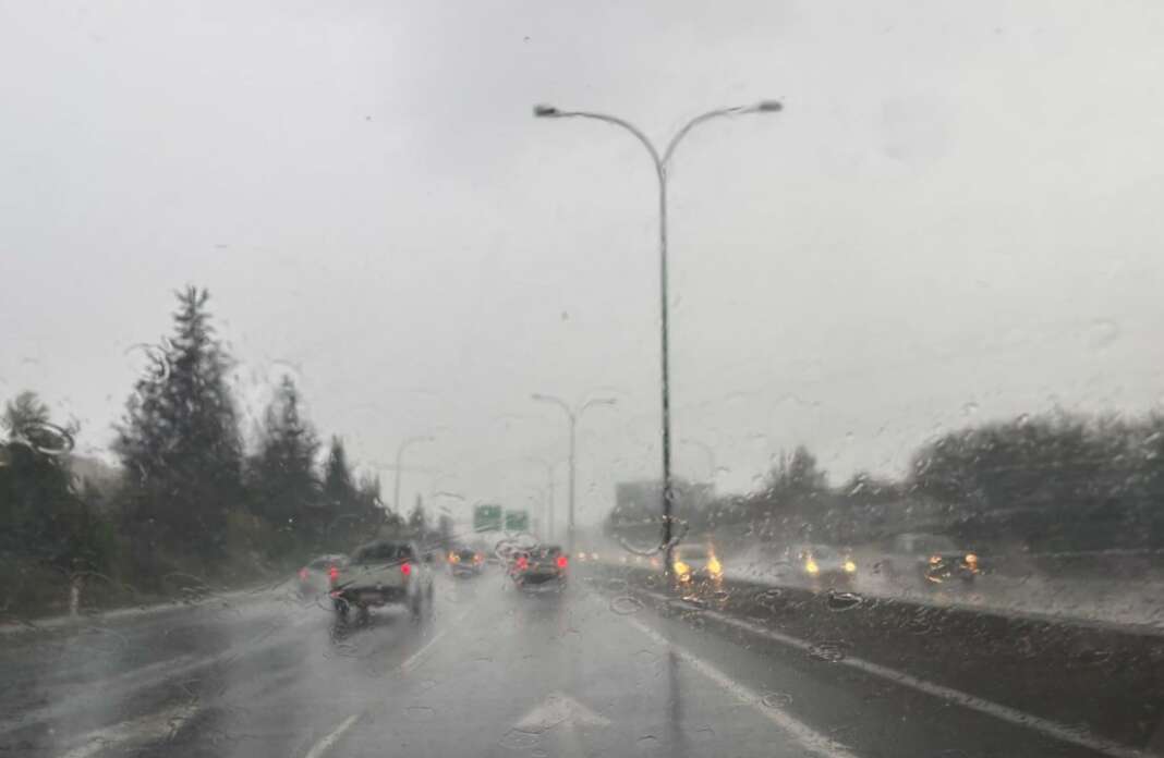 Χάος στον αυτοκινητόδρομο μετά από καραμπόλα πέντε οχημάτων - Στο σημείο Αστυνομία