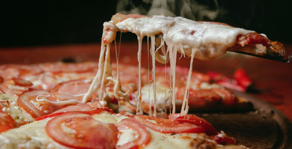 Απεβίωσε ο Mr. Mozzarella που άλλαξε την ιστορία της πίτσας Απεβίωσε ο Mr. Mozzarella που άλλαξε την ιστορία της πίτσας
