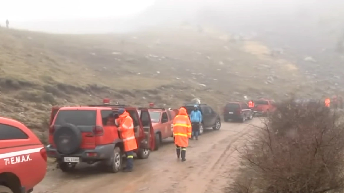 &Tau;&rho;&alpha;&gamma;&omega;&delta;ί&alpha; &sigma;&tau;&eta;&nu; &Epsilon;&lambda;&lambda;ά&delta;&alpha;: &Nu;&epsilon;&kappa;&rho;&omicron;ί &omicron;&iota; &omicron;&rho;&epsilon;&iota;&beta;ά&tau;&epsilon;&sigmaf; &pi;&omicron;&upsilon; &alpha;&gamma;&nu;&omicron;&omicron;ύ&nu;&tau;&alpha;&nu; - Έ&pi;&epsilon;&sigma;&alpha;&nu; &sigma;&epsilon; &chi;&iota;&omicron;&nu;&omicron;&theta;ύ&epsilon;&lambda;&lambda;&alpha; - &Tau;&omicron; &chi;&rho;&omicron;&nu;&iota;&kappa;ό