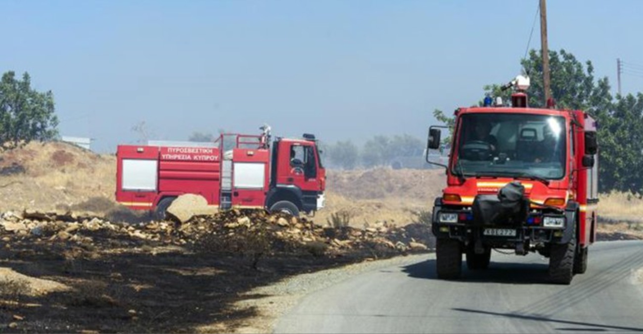Υπό έλεγχο η πυρκαγιά στο Πραστειό Λεμεσού – Συνεχίζονται οι τελικές κατασβέσεις