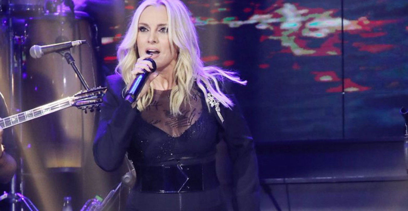 «Άκουγα ότι πάχυνα, ότι σοβάρεψα»: Η Πέγκυ Ζήνα μιλά για τη σκληρή κριτική συναδέλφων μετά την εγκυμοσύνη