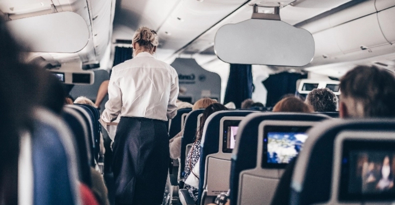 &laquo;&Omicron;ύ&tau;&epsilon; &pi;&omicron;&upsilon;&lambda;&iota;ά &delta;&epsilon;&nu; &pi;&rho;&omicron;&sigma;&gamma;&epsilon;&iota;ώ&nu;&omicron;&nu;&tau;&alpha;&iota; έ&tau;&sigma;&iota;&raquo;: Έ&lambda;&lambda;&eta;&nu;&alpha;&sigmaf; &pi;&iota;&lambda;ό&tau;&omicron;&sigmaf; &gamma;ί&nu;&epsilon;&tau;&alpha;&iota; viral &gamma;&iota;&alpha; &tau;&iota;&sigmaf; &alpha;&tau;ά&kappa;&epsilon;&sigmaf; &tau;&omicron;&upsilon; &epsilon;&nu; ώ&rho;&alpha; &pi;&tau;ή&sigma;&eta;&sigmaf;