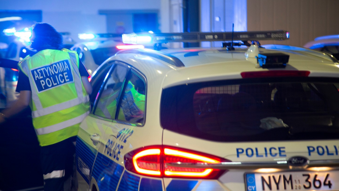 &Sigma;ά&lambda;&omicron;&sigmaf; &sigma;&tau;&eta; &Lambda;&epsilon;&mu;&epsilon;&sigma;ό: &Gamma;&upsilon;&nu;&alpha;ί&kappa;&alpha; &kappa;&alpha;&tau;ή&gamma;&gamma;&epsilon;&iota;&lambda;&epsilon; &Beta;&omicron;&upsilon;&lambda;&epsilon;&upsilon;&tau;ή &gamma;&iota;&alpha; &xi;&upsilon;&lambda;&omicron;&delta;&alpha;&rho;&mu;ό