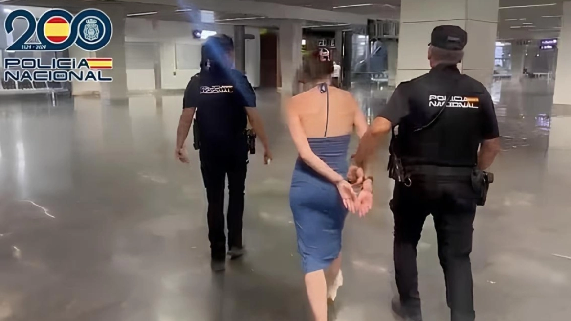 Οικογένεια έκανε χρυσές διακοπές σε θέρετρο στην Ισπανία και έγινε... καπνός την ώρα της πληρωμής, συνέλαβαν την μητέρα στο αεροδρόμιο - Δεί class=