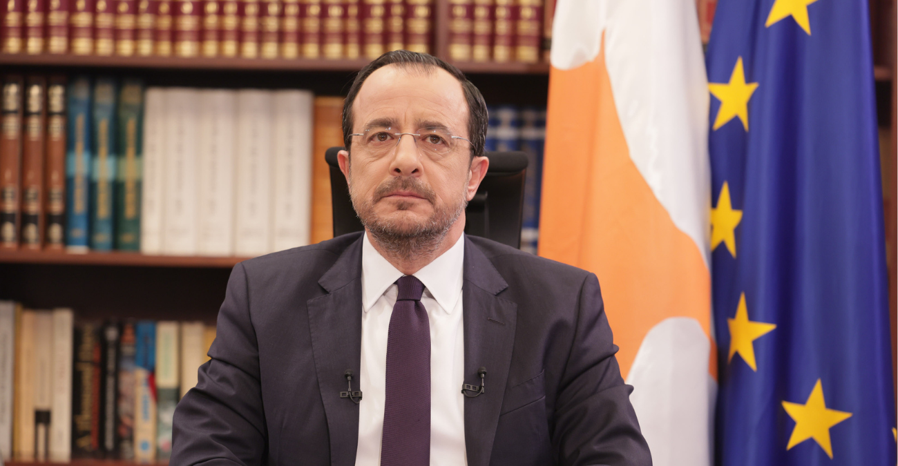 «Έχουμε πολύ ψηλά τον πήχη και περνάμε πάνω από τον πήχη» «Έχουμε πολύ ψηλά τον πήχη και περνάμε πάνω από τον πήχη»