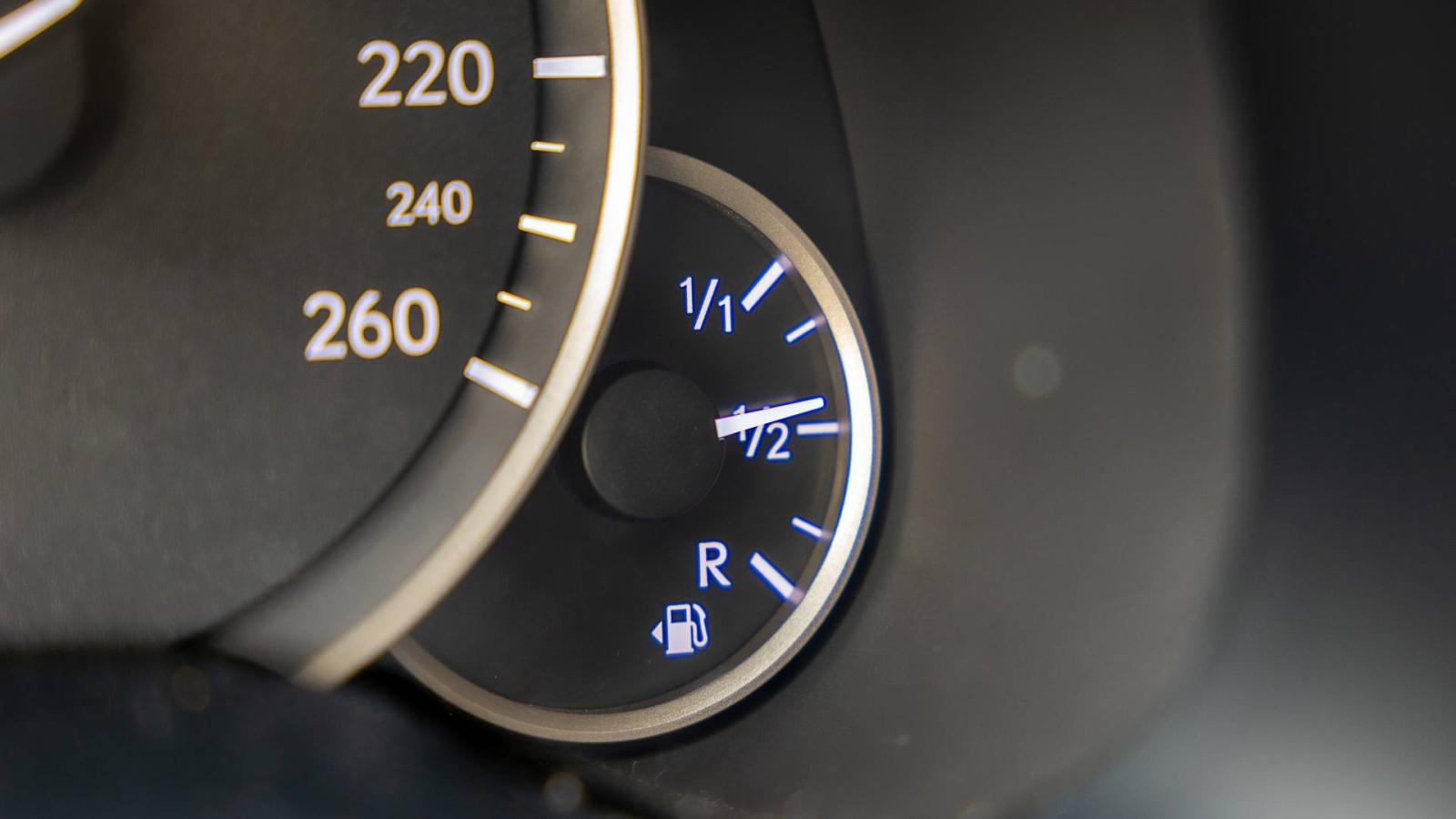 Αυτή είναι ιδανική ταχύτητα για να μη καταναλώνεις περισσότερη βενζίνη