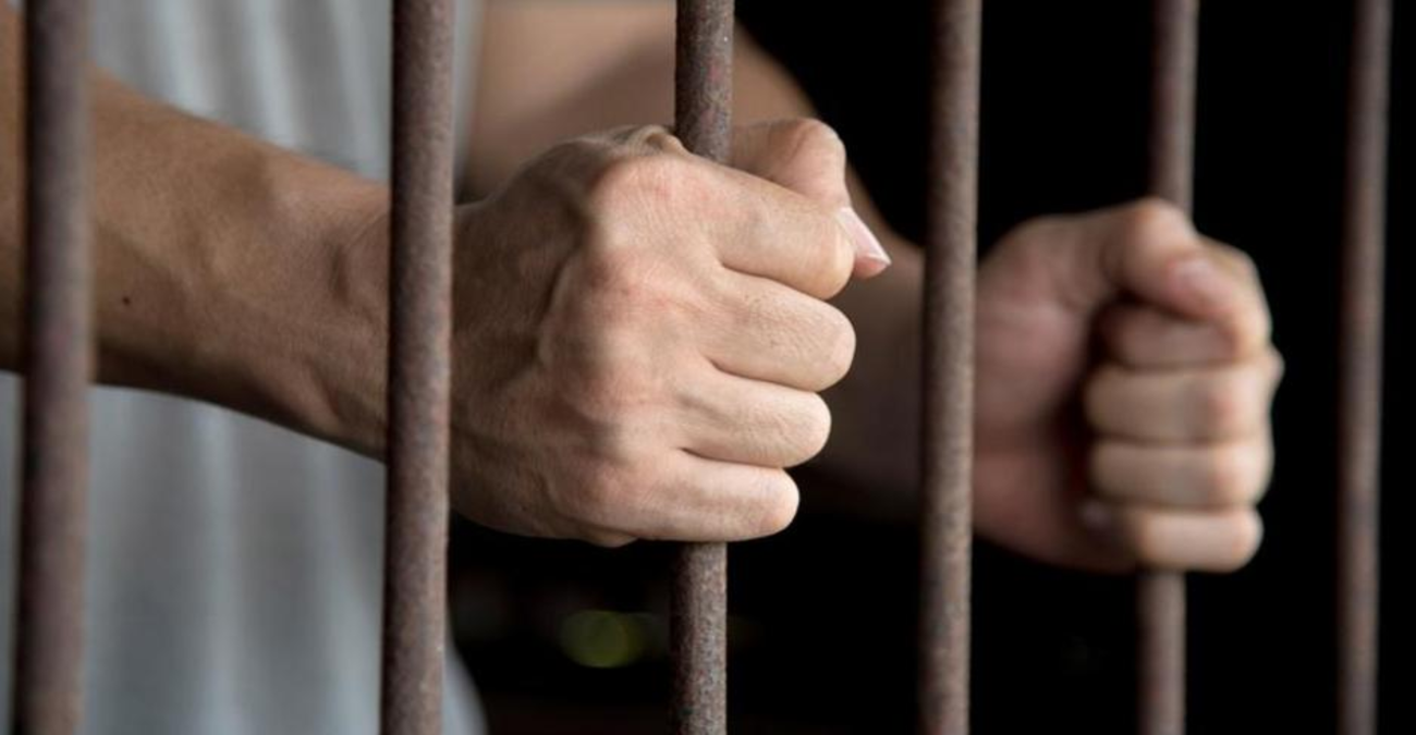 Άκουσαν τις ποινές τους 52χρονος και 41χρονος για υποθέσεις εμπορίας ναρκωτικών Άκουσαν τις ποινές τους 52χρονος και 41χρονος για υποθέσεις εμπορίας ναρκωτικών