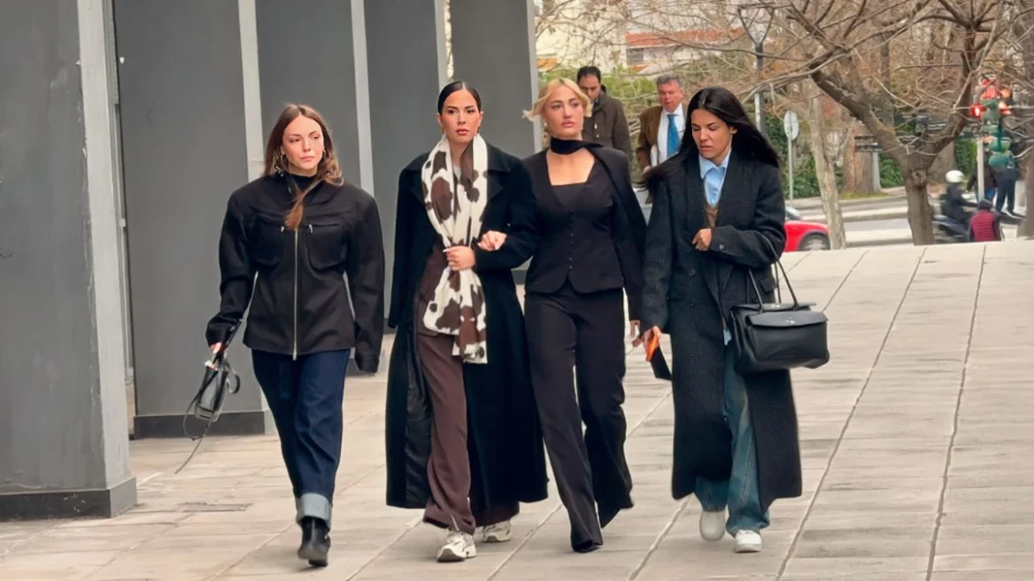 Ενοχή των κατηγορουμένων πρότεινε η εισαγγελέας στη δίκη για το revenge porn - Ξέσπασε σε κλάματα η Τούνη