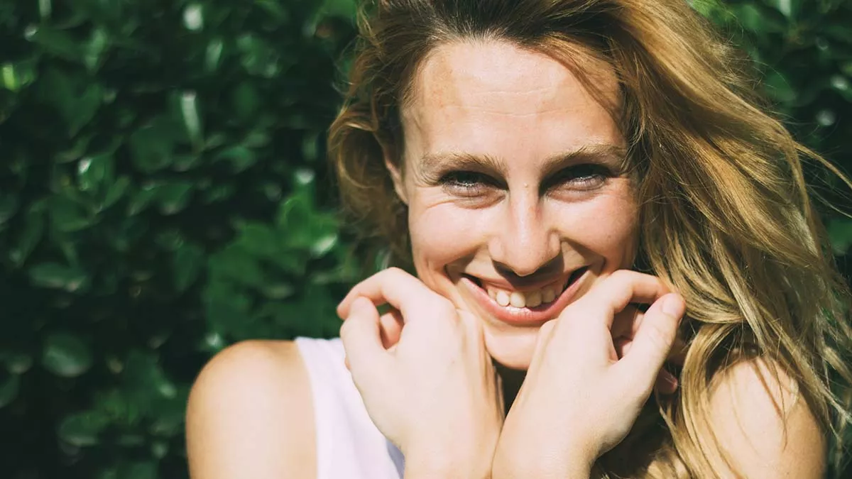 9 αλήθειες για τις γυναίκες που επιλέγουν να μην φορούν μακιγιάζ