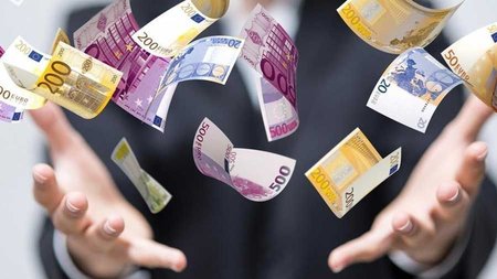Η Βουλή ψήφισε τερματισμό πολλαπλών συντάξεων για μελλοντικούς αξιωματούχους Η Βουλή ψήφισε τερματισμό πολλαπλών συντάξεων για μελλοντικούς αξιωματούχους