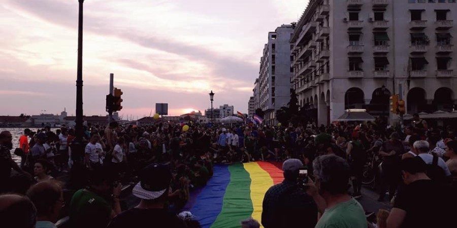 Ομοφοβικό επεισόδιο με Κύπριους μαθητές γυμνασίου και εκπαιδευτικούς στη Θεσσαλονίκη – Έβριζαν τρανς κοπέλα και γκέι άντρα