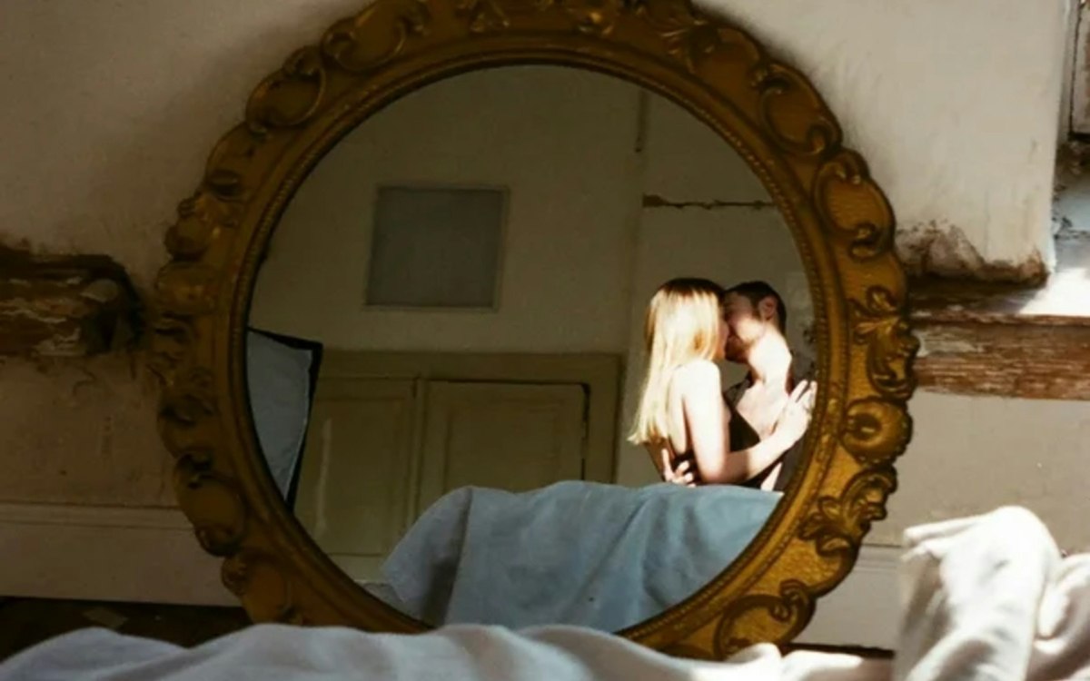 Υπάρχει μοναδική χημεία στον έρωτα; Τι λέει η επιστήμη