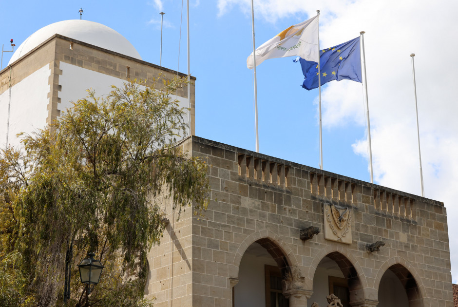 &Sigma;&tau;&omicron; 78% &omicron;&iota; &epsilon;&iota;&sigma;&eta;&gamma;ή&sigma;&epsilon;&iota;&sigmaf; &pi;&omicron;&upsilon; &upsilon;&iota;&omicron;&theta;&epsilon;&tau;ή&theta;&eta;&kappa;&alpha;&nu; &ndash; &Eta; &Kappa;&upsilon;&beta;έ&rho;&nu;&eta;&sigma;&eta; &alpha;&pi;&alpha;&nu;&tau;ά &gamma;&iota;&alpha; &tau;&omicron; &Gamma;&nu;&omega;&mu;&omicron;&delta;&omicron;&tau;&iota;&kappa;ό