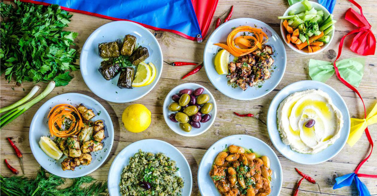 &Theta;&epsilon;&sigmaf; &nu;&alpha; &phi;&alpha;&sigmaf; &kappa;&alpha;&lambda;ά; &Kappa;ά&nu;&epsilon; &kappa;&rho;ά&tau;&eta;&sigma;&eta; &gamma;&iota;&alpha; &phi;&alpha;&gamma;&eta;&tau;ό &tau;&eta;&nu; &Kappa;&alpha;&theta;&alpha;&rho;ά &Delta;&epsilon;&upsilon;&tau;έ&rho;&alpha; &sigma;&epsilon; &epsilon;&sigma;&tau;&iota;&alpha;&tau;ό&rho;&iota;&alpha; &kappa;&alpha;&iota; &tau;&alpha;&beta;έ&rho;&nu;&epsilon;&sigmaf; &mu;&epsilon; &pi;&lambda;&omicron;ύ&sigma;&iota;&omicron; &mu;&pi;&omicron;&upsilon;&phi;έ &ndash; &Omicron;&iota; &tau;&iota;&mu;έ&sigmaf; &kappa;&alpha;&iota; &tau;&omicron; &mu;&epsilon;&nu;&omicron;ύ