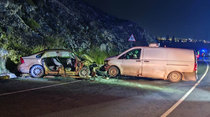 &Theta;&alpha;&nu;&alpha;&tau;&eta;&phi;ό&rho;&omicron; &sigma;&tau;&eta; &Lambda;ά&rho;&nu;&alpha;&kappa;&alpha;: &Sigma;&omicron;&kappa;ά&rho;&omicron;&upsilon;&nu; &omicron;&iota; &lambda;&epsilon;&pi;&tau;&omicron;&mu;έ&rho;&epsilon;&iota;&epsilon;&sigmaf; - &Mu;&epsilon;&tau;&omega;&pi;&iota;&kappa;ή &eta; &sigma;ύ&gamma;&kappa;&rho;&omicron;&upsilon;&sigma;&eta; &kappa;&alpha;&iota; &sigma;&epsilon; &epsilon;&pi;&iota;&kappa;ί&nu;&delta;&upsilon;&nu;&eta; &sigma;&tau;&rho;&omicron;&phi;ή