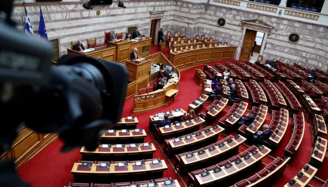 Βουλή: Κορυφώνεται η πολιτική αντιπαράθεση για τα Τέμπη Βουλή: Κορυφώνεται η πολιτική αντιπαράθεση για τα Τέμπη