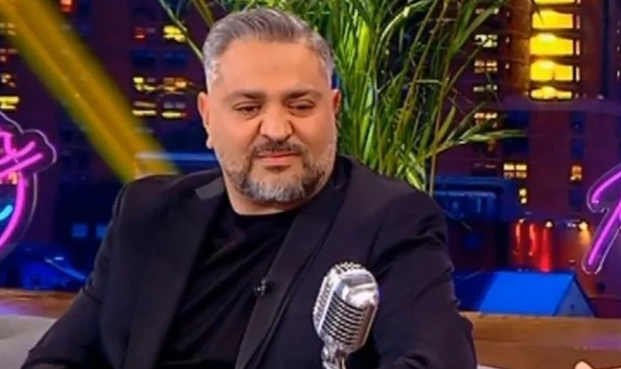 VIDEO: &Delta;ά&kappa;&rho;&upsilon;&sigma;&epsilon; &omicron; &Sigma;&omicron;&upsilon;&lambda;&tau;ά&tau;&omicron;&sigmaf; &gamma;&iota;&alpha; &tau;&omicron;&nu; &gamma;&iota;&omicron; &tau;&omicron;&upsilon;: &laquo;Ό&tau;&alpha;&nu; &tau;&omicron;&upsilon; &epsilon;ί&pi;&alpha; &gamma;&iota;&alpha; &tau;&eta; &Beta;ά&sigma;&omega; &mu;&omicron;ύ &epsilon;ί&pi;&epsilon; &ldquo;&mu;&pi;&alpha;&mu;&pi;ά, &sigma; &alpha;&gamma;&alpha;&pi;ά&epsilon;&iota;;&rdquo;&raquo;