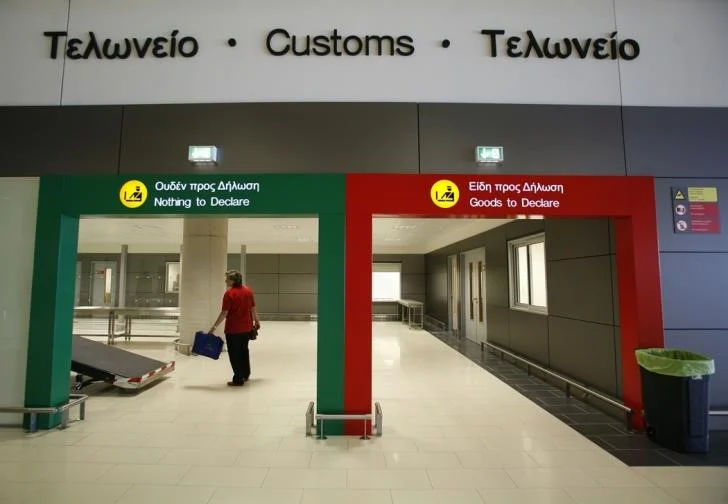 Έ&phi;&tau;&alpha;&sigma;&alpha;&nu; &sigma;&tau;&omicron; &alpha;&epsilon;&rho;&omicron;&delta;&rho;ό&mu;&iota;&omicron; &mu;&epsilon; &pi;&rho;&omicron;ϊό&nu;&tau;&alpha; 50 &chi;&iota;&lambda;&iota;ά&delta;&omega;&nu; &epsilon;&upsilon;&rho;ώ - &Pi;&rho;&omicron;&sigma;&pi;ά&theta;&eta;&sigma;&alpha;&nu; &nu;&alpha; &alpha;&pi;&omicron;&phi;ύ&gamma;&omicron;&upsilon;&nu; &tau;&omicron;&nu; έ&lambda;&epsilon;&gamma;&chi;&omicron; &kappa;&alpha;&iota; &tau;&eta;&nu;... &pi;ά&tau;&eta;&sigma;&alpha;&nu;