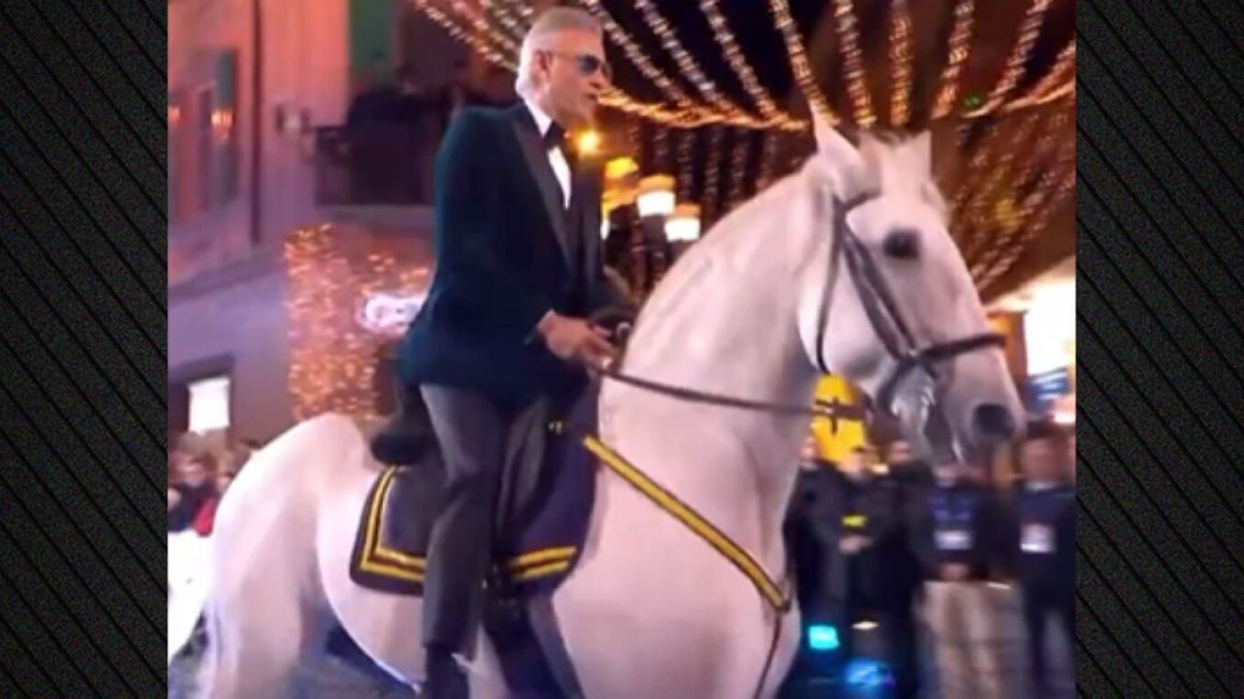 &Omicron; &Alpha;&nu;&tau;&rho;έ&alpha; &Mu;&pi;&omicron;&tau;&sigma;έ&lambda;&iota; &epsilon;&mu;&phi;&alpha;&nu;ί&sigma;&tau;&eta;&kappa;&epsilon; &pi;ά&nu;&omega; &sigma;&epsilon; &lambda;&epsilon;&upsilon;&kappa;ό ά&lambda;&omicron;&gamma;&omicron; &sigma;&tau;&omicron; &phi;&epsilon;&sigma;&tau;&iota;&beta;ά&lambda; &tau;&omicron;&upsilon; &Sigma;&alpha;&nu; &Rho;έ&mu;&omicron;