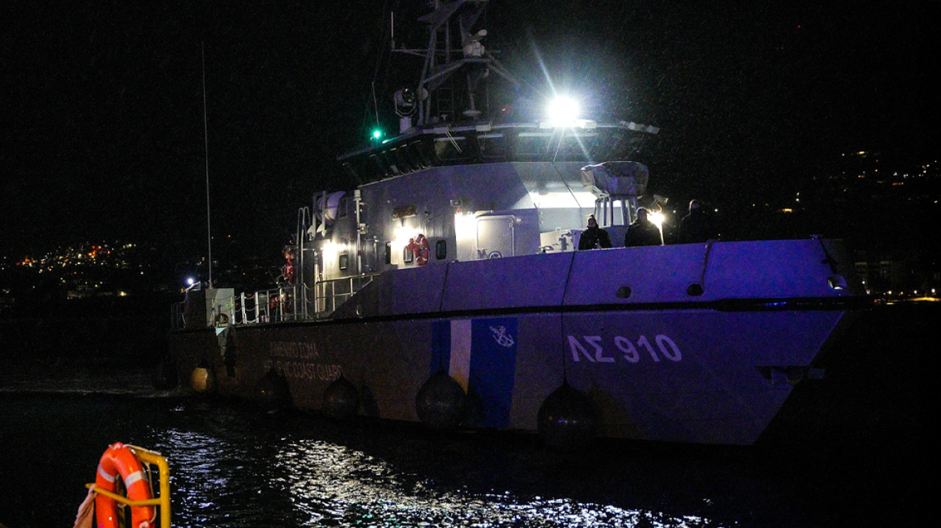 Σοβαρό επεισόδιο στη Χίο ανάμεσα σε Λιμενικό και διακινητές μεταναστών με 14 νεκρούς και πολλούς τραυματίες