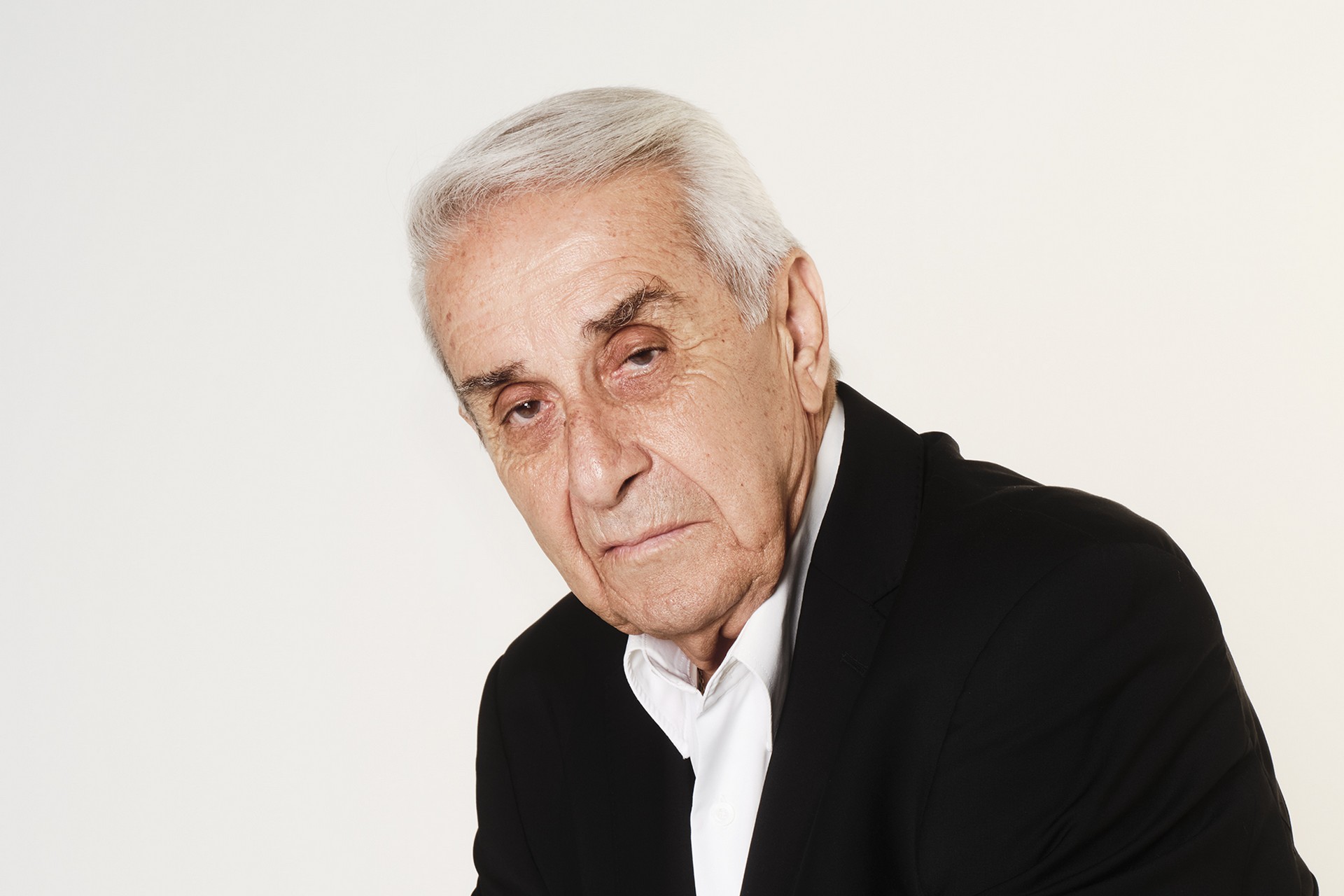 VIDEO: Το «ξέσπασμα» του Γιώργου Ζένιου - «Μας πετάνε μέσα στα σκουπίδια»