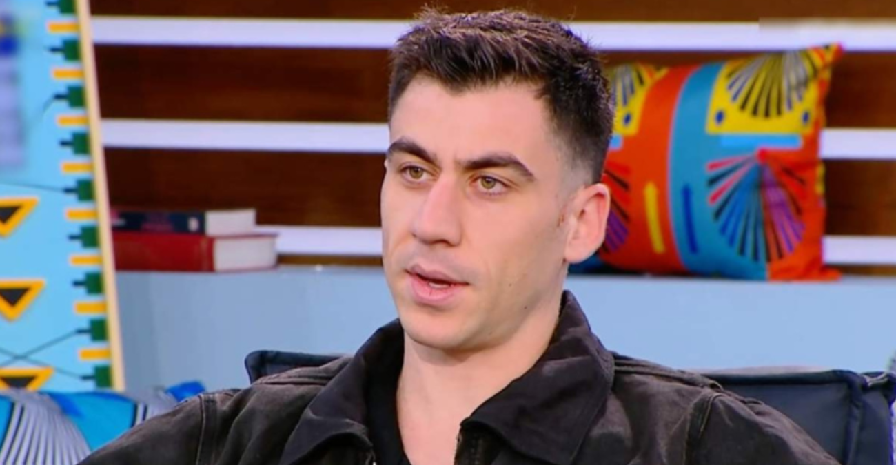 &Phi;&epsilon;&iota;&delta;ί&alpha;&sigmaf; &Pi;&alpha;&nu;&alpha;&gamma;&iota;ώ&tau;&omicron;&upsilon;: &laquo;Έ&tau;&sigma;&iota; &gamma;&epsilon;&nu;&nu;&iota;έ&tau;&alpha;&iota; &eta; &delta;&iota;&alpha;&phi;&theta;&omicron;&rho;ά - &Pi;&omicron;&lambda;&iota;&tau;&iota;&kappa;&omicron;ί &gamma;&lambda;&epsilon;ί&phi;&omicron;&upsilon;&nu; &pi;&lambda;&omicron;ύ&sigma;&iota;&omicron;&upsilon;&sigmaf; &kappa;&alpha;&iota; &Mu;&Mu;&Epsilon;&raquo; - &Beta;ί&nu;&tau;&epsilon;&omicron;