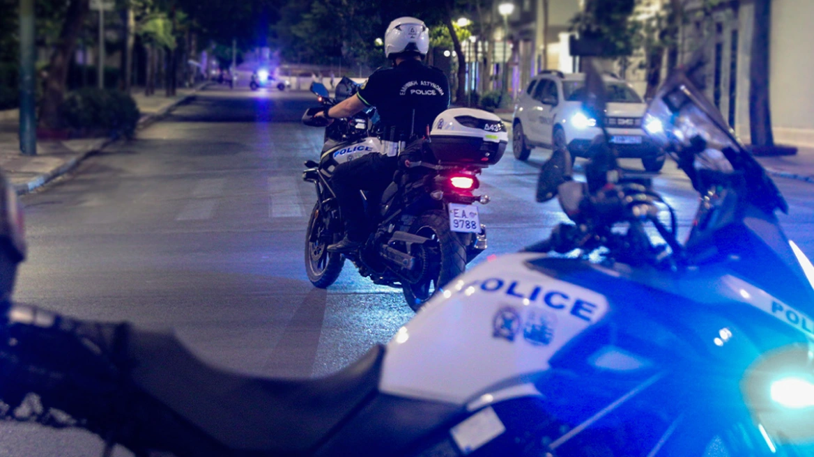 &Phi;&rho;ί&kappa;&eta; &sigma;&tau;&eta;&nu; &Kappa;&upsilon;&psi;έ&lambda;&eta;: &Beta;&rho;έ&theta;&eta;&kappa;&epsilon; &nu;&epsilon;&kappa;&rho;ό &beta;&rho;έ&phi;&omicron;&sigmaf; &mu;έ&sigma;&alpha; &sigma;&epsilon; &delta;&omicron;&chi;&epsilon;ί&omicron; &pi;&omicron;&upsilon; ή&tau;&alpha;&nu; &kappa;&rho;&upsilon;&mu;&mu;έ&nu;&omicron; &sigma;&epsilon; &beta;&alpha;&lambda;ί&tau;&sigma;&alpha;