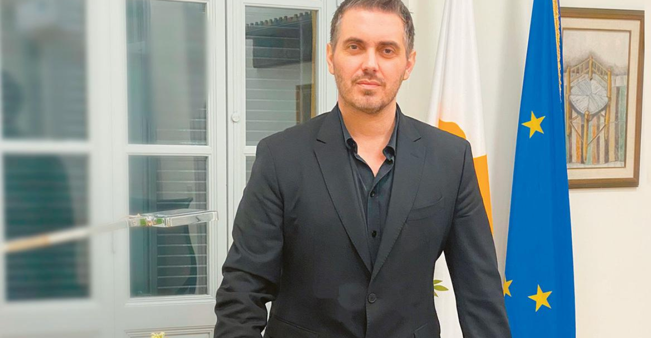 Mail, &upsilon;&pi;&omicron;&gamma;&rho;&alpha;&phi;έ&sigmaf; &kappa;&alpha;&iota; ό&lambda;&omicron; &tau;&omicron; &pi;&alpha;&rho;&alpha;&sigma;&kappa;ή&nu;&iota;&omicron;: Έ&tau;&sigma;&iota; &laquo;έ&phi;&alpha;&gamma;&alpha;&nu;&raquo; &tau;&omicron;&nu; &Mu;&iota;&chi;ά&lambda;&eta; &Chi;&alpha;&tau;&zeta;&eta;&gamma;&iota;ά&nu;&nu;&eta; &alpha;&pi;ό &tau;&omicron; &Upsilon;&phi;&upsilon;&pi;&omicron;&upsilon;&rho;&gamma;&epsilon;ί&omicron; &ndash; &Beta;ί&nu;&tau;&epsilon;&omicron;