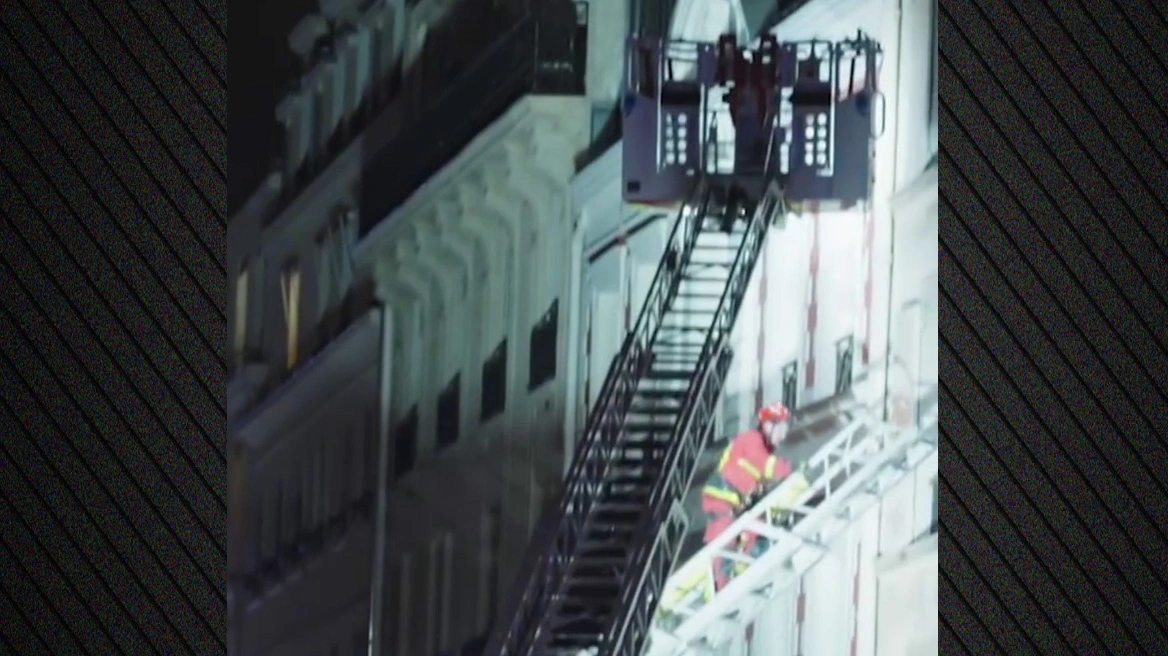 &Tau;&rho;ό&mu;&omicron;&sigmaf; &sigma;&tau;&omicron; &Pi;&alpha;&rho;ί&sigma;&iota;: &Kappa;&alpha;&tau;έ&rho;&rho;&epsilon;&upsilon;&sigma;&epsilon; ό&rho;&omicron;&phi;&omicron;&sigmaf; &kappa;&tau;&iota;&rho;ί&omicron;&upsilon; &kappa;&alpha;&tau;ά &tau;&eta; &delta;&iota;ά&rho;&kappa;&epsilon;&iota;&alpha; &pi;ά&rho;&tau;&iota; - &Tau;&omicron;&upsilon;&lambda;ά&chi;&iota;&sigma;&tau;&omicron;&nu; 19 &tau;&rho;&alpha;&upsilon;&mu;&alpha;&tau;ί&epsilon;&sigmaf;