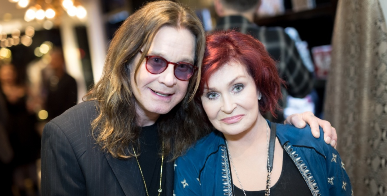 Ozzy Osbourne: Η δημόσια εξομολόγηση που είχε κάνει για τη σύζυγό του Σάρον – «Την κακομεταχειρίστηκα, αλλά έμεινε δίπλα μου» Ozzy Osbourne: Η δημόσια εξομολόγηση που είχε κάνει για τη σύζυγό του Σάρον – «Την κακομεταχειρίστηκα, αλλά έμεινε δίπλα μου»
