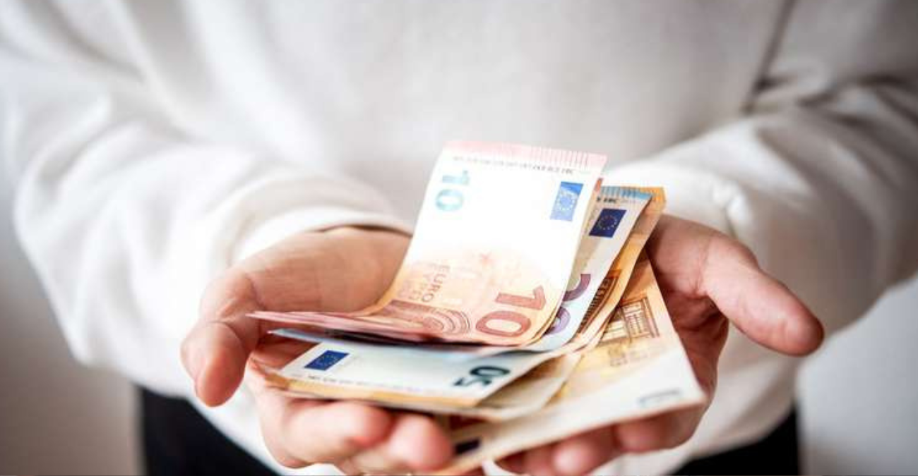 Έ&kappa;&theta;&epsilon;&sigma;&eta;-&laquo;&beta;ό&mu;&beta;&alpha;&raquo; &gamma;&iota;&alpha; &Upsilon;&Delta;&Epsilon;&Pi;: &Delta;&epsilon;&kappa;ά&delta;&epsilon;&sigmaf; &lambda;ά&theta;&eta; &sigma;&epsilon; &pi;&lambda;&eta;&rho;&omega;&mu;έ&sigmaf; &epsilon;&pi;&iota;&delta;&omicron;&mu;ά&tau;&omega;&nu; &kappa;&alpha;&iota; &pi;&rho;&omicron;&beta;&lambda;ή&mu;&alpha;&tau;&alpha; &sigma;&tau;&omicron; &Epsilon;&Epsilon;&Epsilon; - &Sigma;&tau;&omicron; &laquo;&phi;&omega;&sigmaf;&raquo; &sigma;&omega;&rho;&epsilon;ί&alpha; &pi;&alpha;&rho;&alpha;&lambda;&epsilon;ί&psi;&epsilon;&omega;&nu;