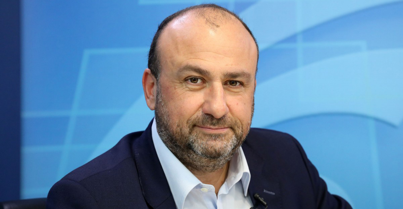 &Upsilon;&pi;&omicron;&psi;ή&phi;&iota;&omicron;&sigmaf; &mu;&epsilon; &tau;&omicron; Ά&lambda;&mu;&alpha; &omicron; &Delta;&eta;&mu;ή&tau;&rho;&eta;&sigmaf; &Pi;&alpha;&pi;&alpha;&delta;ά&kappa;&eta;&sigmaf; - &laquo;&Mu;&epsilon; &pi;&rho;&omega;&tau;&alpha;&rho;&chi;&iota;&kappa;ό &sigma;&tau;ό&chi;&omicron; &tau;&eta;&nu; &kappa;&alpha;&tau;&alpha;&pi;&omicron;&lambda;έ&mu;&eta;&sigma;&eta; &tau;&eta;&sigmaf; &delta;&iota;&alpha;&phi;&theta;&omicron;&rho;ά&sigmaf;&raquo;