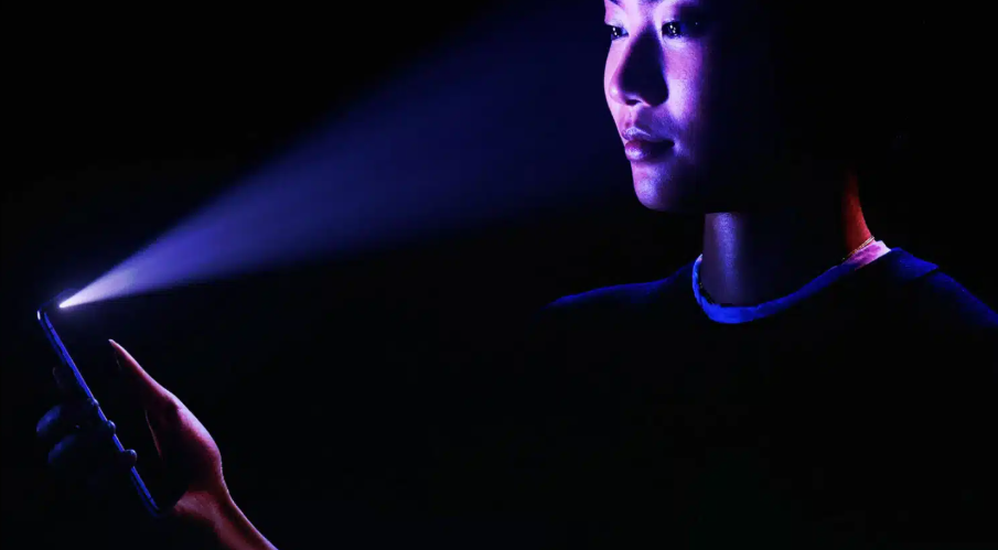 &Gamma;&iota;&alpha;&tau;ί &tau;&alpha; Android &kappa;&iota;&nu;&eta;&tau;ά &delta;&epsilon;&nu; έ&chi;&omicron;&upsilon;&nu; Face ID &ndash; &eta; &alpha;&lambda;ή&theta;&epsilon;&iota;&alpha; &pi;&omicron;&upsilon; &delta;&epsilon;&nu; &lambda;έ&nu;&epsilon;