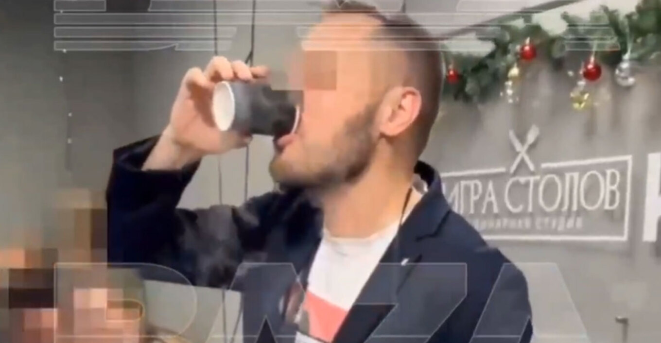 Σε κρίσιμη κατάσταση 38χρονος που ήπιε κοκτέιλ με υγρό άζωτο σε χριστουγεννιάτικη γιορτή Σε κρίσιμη κατάσταση 38χρονος που ήπιε κοκτέιλ με υγρό άζωτο σε χριστουγεννιάτικη γιορτή