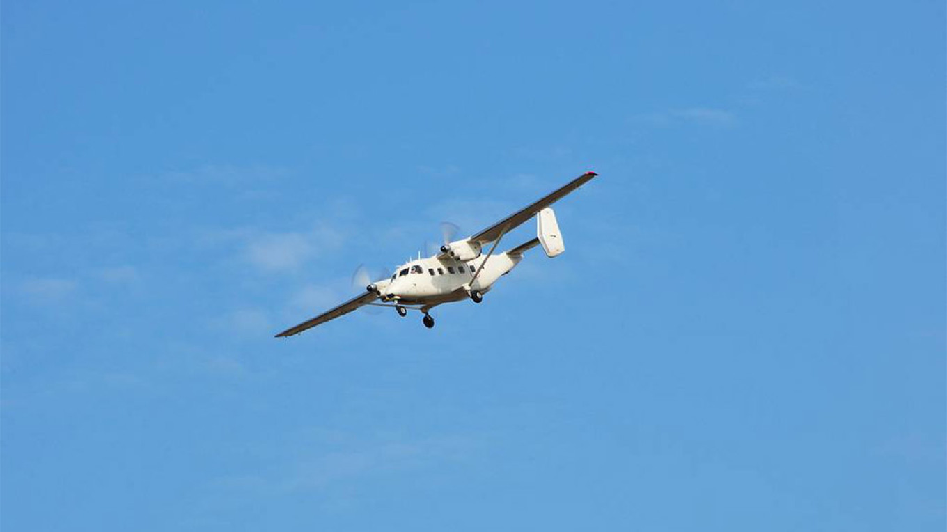 &Sigma;&upsilon;&nu;&epsilon;&tau;&rho;ί&beta;&eta; &alpha;&epsilon;&rho;&omicron;&sigma;&kappa;ά&phi;&omicron;&sigmaf; &sigma;&tau;&eta;&nu; &Iota;&nu;&delta;ί&alpha; &mu;&epsilon; &epsilon;&pi;&tau;ά &epsilon;&pi;&iota;&beta;&alpha;ί&nu;&omicron;&nu;&tau;&epsilon;&sigmaf;, έ&rho;&epsilon;&upsilon;&nu;&epsilon;&sigmaf; &gamma;&iota;&alpha; &tau;&upsilon;&chi;ό&nu; &epsilon;&pi;&iota;&zeta;ώ&nu;&tau;&epsilon;&sigmaf;