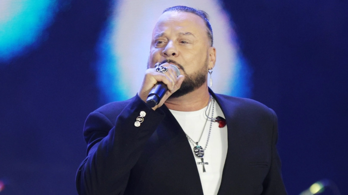 &Omicron; &Chi;&rho;ή&sigma;&tau;&omicron;&sigmaf; &Delta;ά&nu;&tau;&eta;&sigmaf; &alpha;&kappa;&upsilon;&rho;ώ&nu;&epsilon;&iota; &tau;&iota;&sigmaf; &epsilon;&mu;&phi;&alpha;&nu;ί&sigma;&epsilon;&iota;&sigmaf; &tau;&omicron;&upsilon;