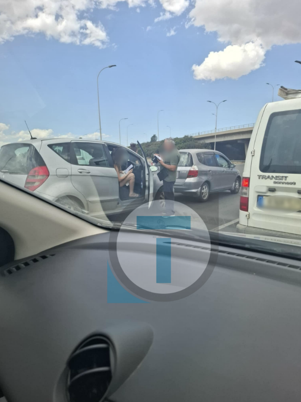 Τροχαίο ατύχημα με δύο οχήματα στη Λευκωσία