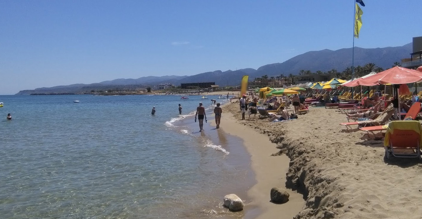 &Pi;ώ&sigmaf; έ&gamma;&iota;&nu;&epsilon; &eta; &tau;&rho;&alpha;&gamma;&omega;&delta;ί&alpha; &mu;&epsilon; &tau;&eta;&nu; &nu;&epsilon;&kappa;&rho;ή &mu;&eta;&tau;έ&rho;&alpha; &sigma;&tau;&eta;&nu; &Epsilon;&lambda;&lambda;ά&delta;&alpha;: &Beta;&omicron;ύ&tau;&eta;&xi;&epsilon; &gamma;&iota;&alpha; &nu;&alpha; &beta;&omicron;&eta;&theta;ή&sigma;&epsilon;&iota; &tau;&eta; &phi;ί&lambda;&eta; &tau;&eta;&sigmaf; &kappa;&alpha;&iota; &pi;&nu;ί&gamma;&eta;&kappa;&epsilon;, &tau;&alpha; &pi;&alpha;&iota;&delta;&iota;ά &phi;ώ&nu;&alpha;&zeta;&alpha;&nu; &gamma;&iota;&alpha; &beta;&omicron;ή&theta;&epsilon;&iota;&alpha;