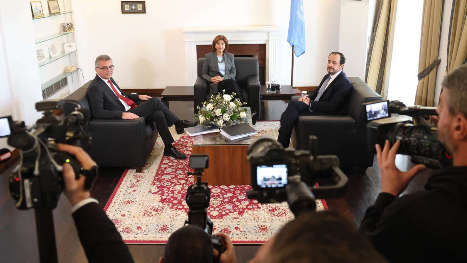 &Alpha;&nu;ώ&tau;&alpha;&tau;&eta; &epsilon;&lambda;&lambda;&eta;&nu;&iota;&kappa;ή &delta;&iota;&pi;&lambda;&omega;&mu;&alpha;&tau;&iota;&kappa;ή &pi;&eta;&gamma;ή: &Kappa;&rho;ί&sigma;&iota;&mu;&eta; &sigma;&upsilon;&gamma;&kappa;&upsilon;&rho;ί&alpha; &gamma;&iota;&alpha; &tau;&omicron; &Kappa;&upsilon;&pi;&rho;&iota;&alpha;&kappa;ό, ά&nu;&omicron;&iota;&xi;&eta; &epsilon;&nu;&delta;&epsilon;&chi;ό&mu;&epsilon;&nu;&eta; &delta;&iota;&epsilon;&upsilon;&rho;&upsilon;&mu;έ&nu;&eta;