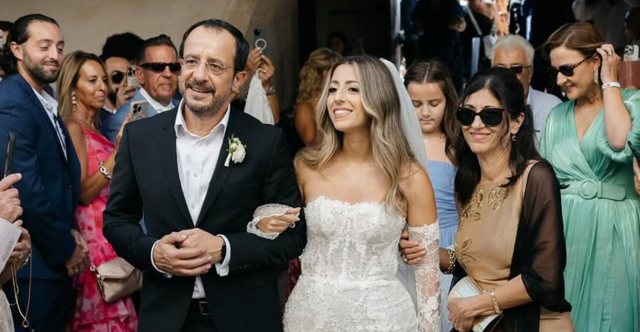 «Ακόμα και όταν συνόδευσα την ανιψιά μου νύφη στην εκκλησία, δέχτηκα κριτική»