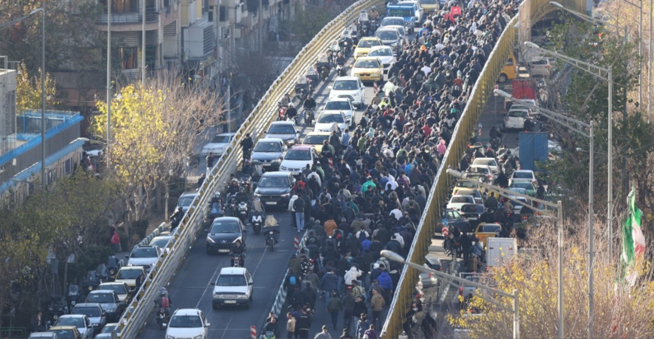 Συγκρούσεις μεταξύ διαδηλωτών και δυνάμεων ασφαλείας – Τουλάχιστον τρεις νεκροί Συγκρούσεις μεταξύ διαδηλωτών και δυνάμεων ασφαλείας – Τουλάχιστον τρεις νεκροί