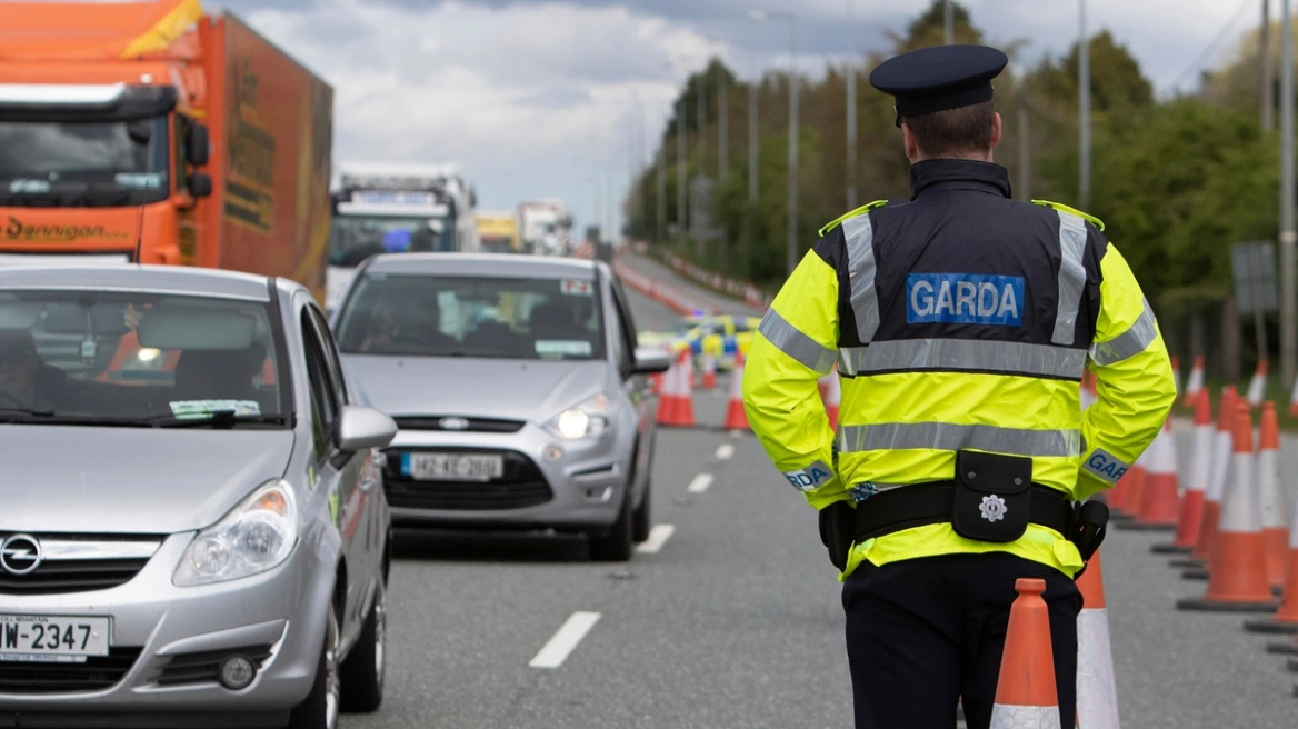 Νεκροί πέντε νέοι άνθρωποι έπειτα από σφοδρή σύγκρουση δύο οχημάτων