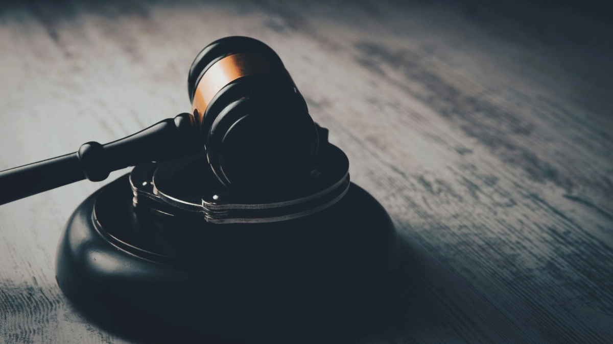 &Omicron;&iota;&kappa;&omicron;&gamma;&epsilon;&nu;&epsilon;&iota;&alpha;&kappa;ό&sigmaf; &pi;ό&lambda;&epsilon;&mu;&omicron;&sigmaf; &sigma;&tau;&eta; &Sigma;&iota;&gamma;&kappa;&alpha;&pi;&omicron;ύ&rho;&eta;: 97&chi;&rho;&omicron;&nu;&omicron;&sigmaf; &nu;ί&kappa;&eta;&sigma;&epsilon; &tau;&omicron;&nu; &gamma;&iota;&omicron; &tau;&omicron;&upsilon; &sigma;&tau;&alpha; &delta;&iota;&kappa;&alpha;&sigma;&tau;ή&rho;&iota;&alpha; &gamma;&iota;&alpha; έ&nu;&alpha;&nu; &gamma;ά&mu;&omicron;