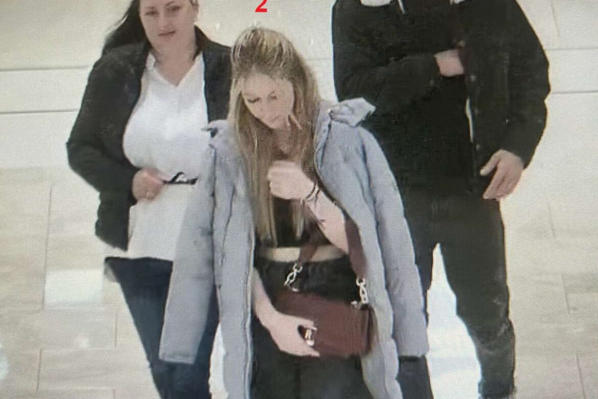 Τους ψάχνουν για κλοπή περιουσίας στη Λεμεσό Τους ψάχνουν για κλοπή περιουσίας στη Λεμεσό