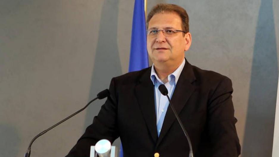 Η πολιτική αδράνεια έχει ταυτιστεί με το κόμμα