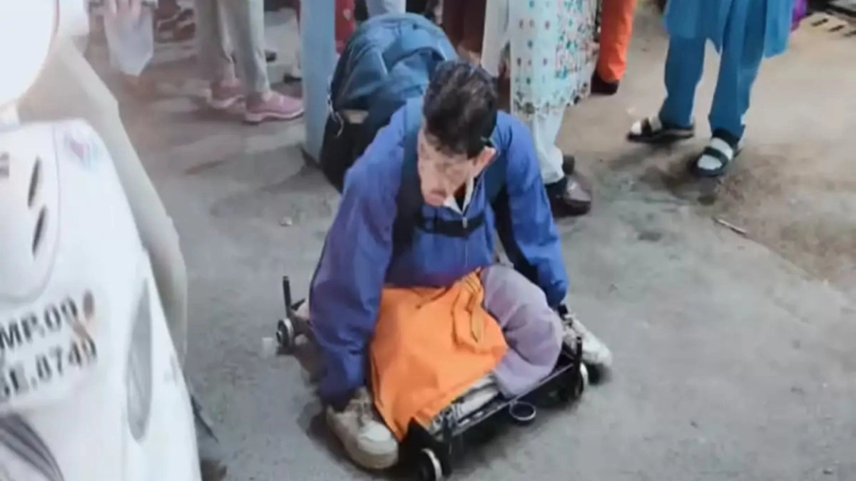 VIDEO - &Iota;&nu;&delta;ί&alpha;: &Zeta;&eta;&tau;&iota;ά&nu;&omicron;&sigmaf; &mu;&epsilon; &lambda;έ&pi;&rho;&alpha; &alpha;&pi;&omicron;&delta;&epsilon;ί&chi;&theta;&eta;&kappa;&epsilon; &epsilon;&kappa;&alpha;&tau;&omicron;&mu;&mu;&upsilon;&rho;&iota;&omicron;ύ&chi;&omicron;&sigmaf; &mu;&epsilon; &sigma;&pi;ί&tau;&iota;&alpha;, &omicron;&chi;ή&mu;&alpha;&tau;&alpha; &kappa;&alpha;&iota; &epsilon;&pi;&iota;&chi;&epsilon;&iota;&rho;ή&sigma;&epsilon;&iota;&sigmaf;