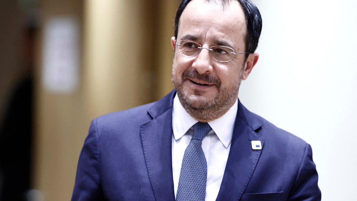 &Sigma;&epsilon; &Gamma;&alpha;&lambda;&lambda;ί&alpha; &kappa;&alpha;&iota; &Beta;έ&lambda;&gamma;&iota;&omicron; &mu;&epsilon;&tau;&alpha;&beta;&alpha;ί&nu;&epsilon;&iota; &omicron; &Pi;&rho;ό&epsilon;&delta;&rho;&omicron;&sigmaf; &Chi;&rho;&iota;&sigma;&tau;&omicron;&delta;&omicron;&upsilon;&lambda;ί&delta;&eta;&sigmaf;