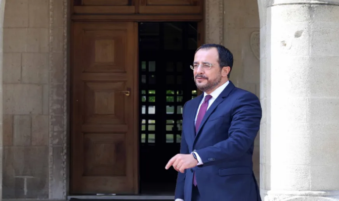 Με μία φράση απάντησε ο ΠτΔ για τον ανασχηματισμό - Τι είπε 